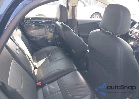 2016 Ford Focus Titanium z USA, uszkodzony, nr VIN 1FADP3N20GL254072